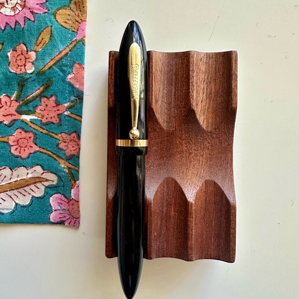 Sheaffer Balance 3-25 Petite Fountain Pen 14k Fine Nib